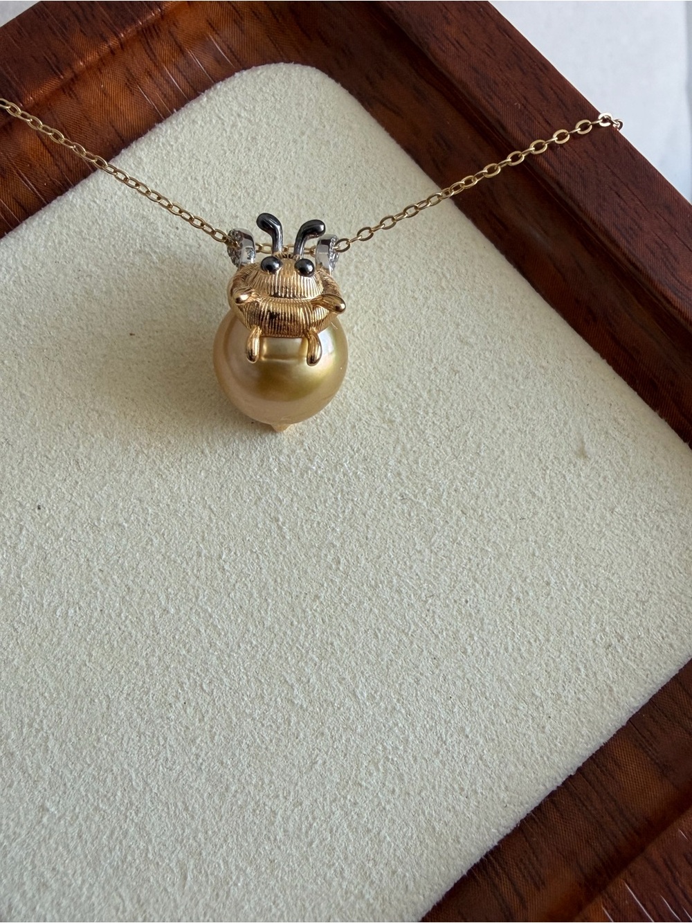 South Sea Golden Pearl Bee Pendant 🐝 | 11.8mm | S925 Sterling Silver | New - Picture 5 of 11